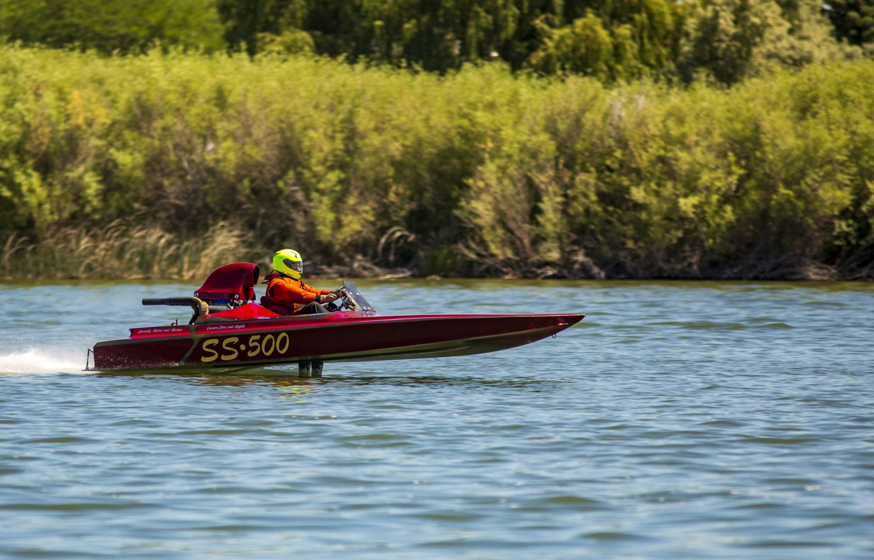 Regatta brings boat races to Burley